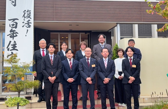 日本ハウスHD　長岡支店の集合写真