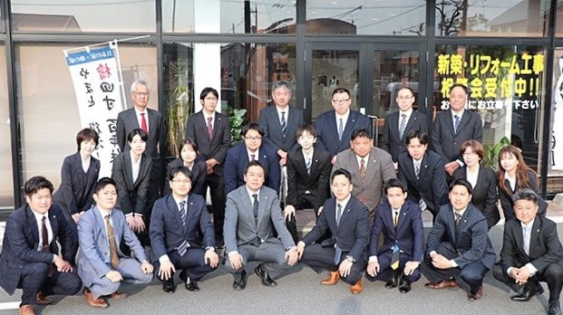 日本ハウスHD　岡山支店の集合写真